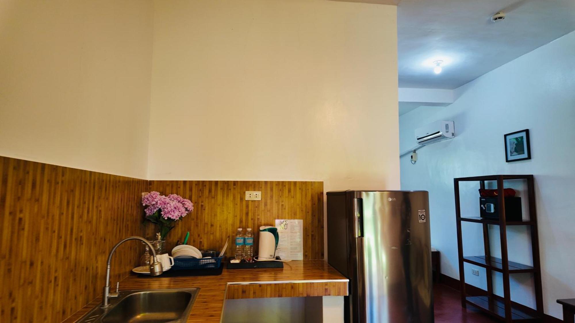 ממבג'או Tongatok Cliff Resort מראה חיצוני תמונה